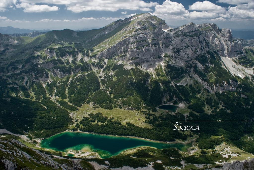 Apartments Peaks Жабляк Экстерьер фото